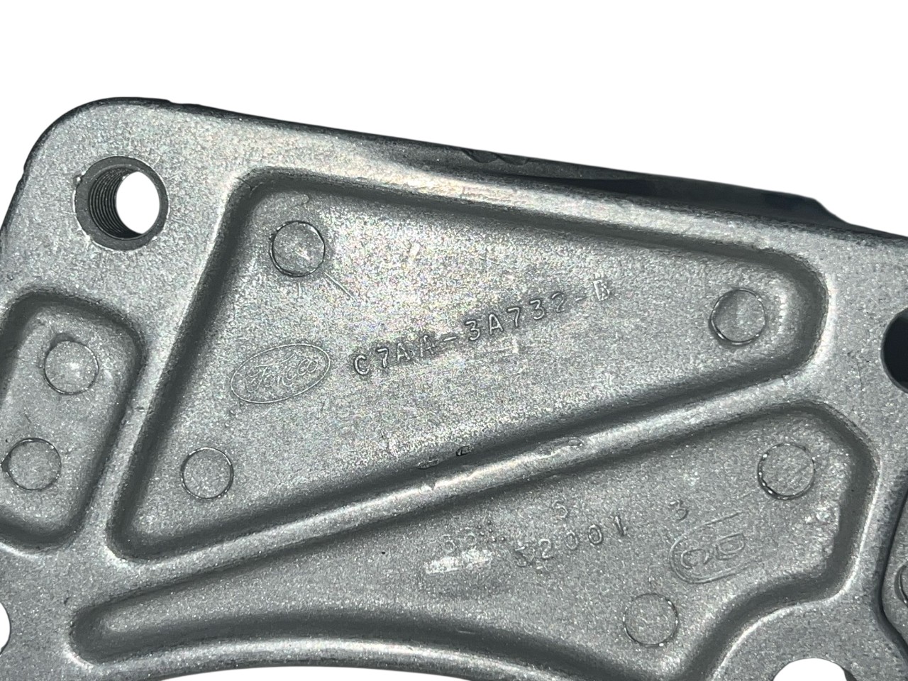 Ford C7AA-3A732-B Power Steering Pump Bracket - Image 4